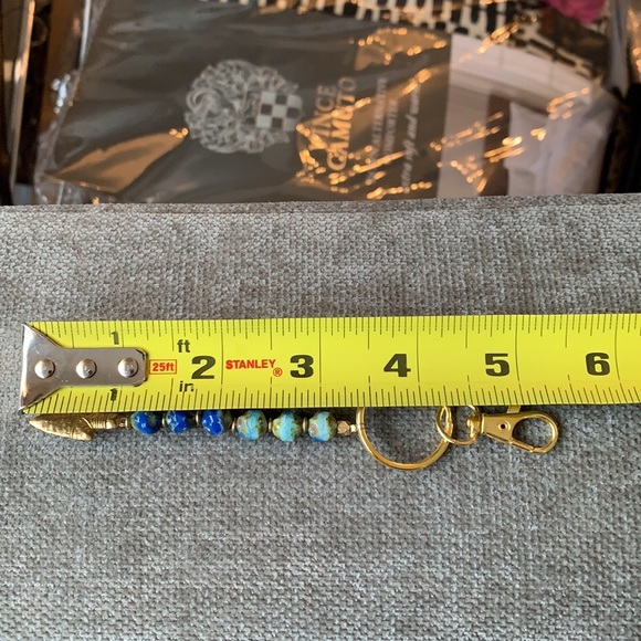 Blue beaded arrow handmade keychain - Picture 10 of 10